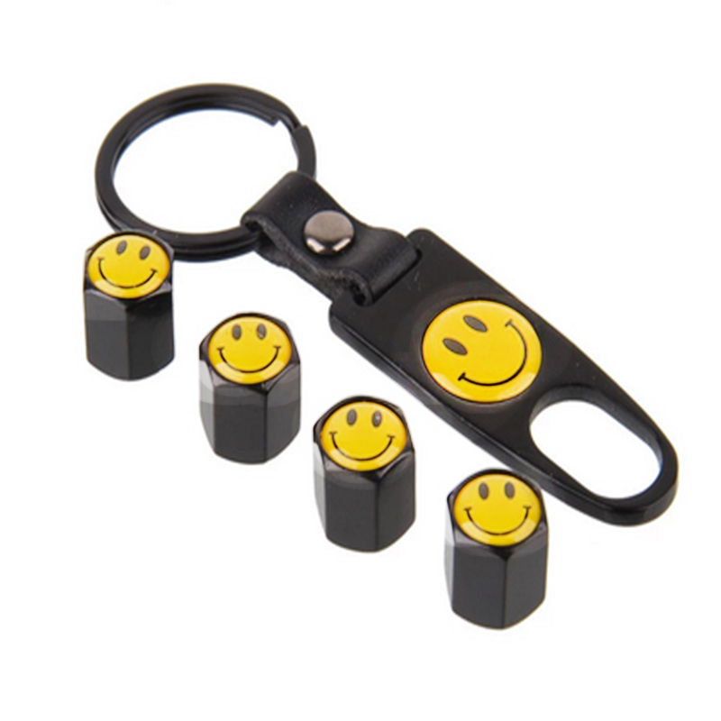 طقم غطاء بلف اطارات السيارة مع ميدالية مفتاح بلف بشعار متوافقة مع سمايل اصفر