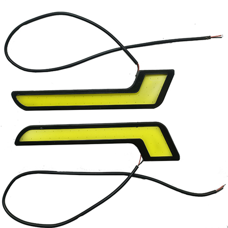 ليد سخان شبورة للسيارة حرف ال ب 40 ليد لكل قطعة مناسب لجميع السيارات - اضاءة لون ابيض - خامة سيليكون مرنة قابلة للطى واللصق مضاد للمياة - عبوة من قطعتين