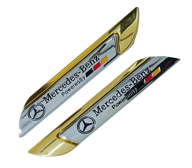ملصق سيارة ثلاثى الابعاد 3d معدن متوافق مع مرسيدس - عبوة من قطعتين يمين وشمال - لون سلفر فى دهبى