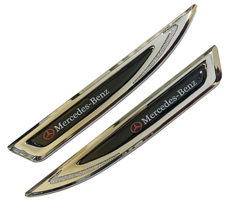 ملصق سيارة ثلاثى الابعاد 3d معدن متوافق مع مرسيدس - عبوة من قطعتين يمين وشمال - لون سلفر فى اسود