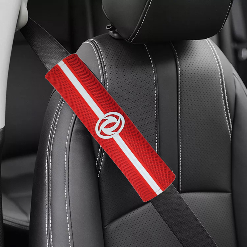 غطاء جلد لحزام امان مقعد السيارة بشريط وشعار عاكس للأضاءة 2 قطعة متوافق مع - جلورى - لون احمر