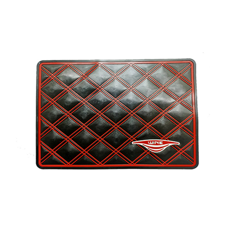 بادة تابلوه سيارة سيليكون صغيرة _ لون اسود فى احمر