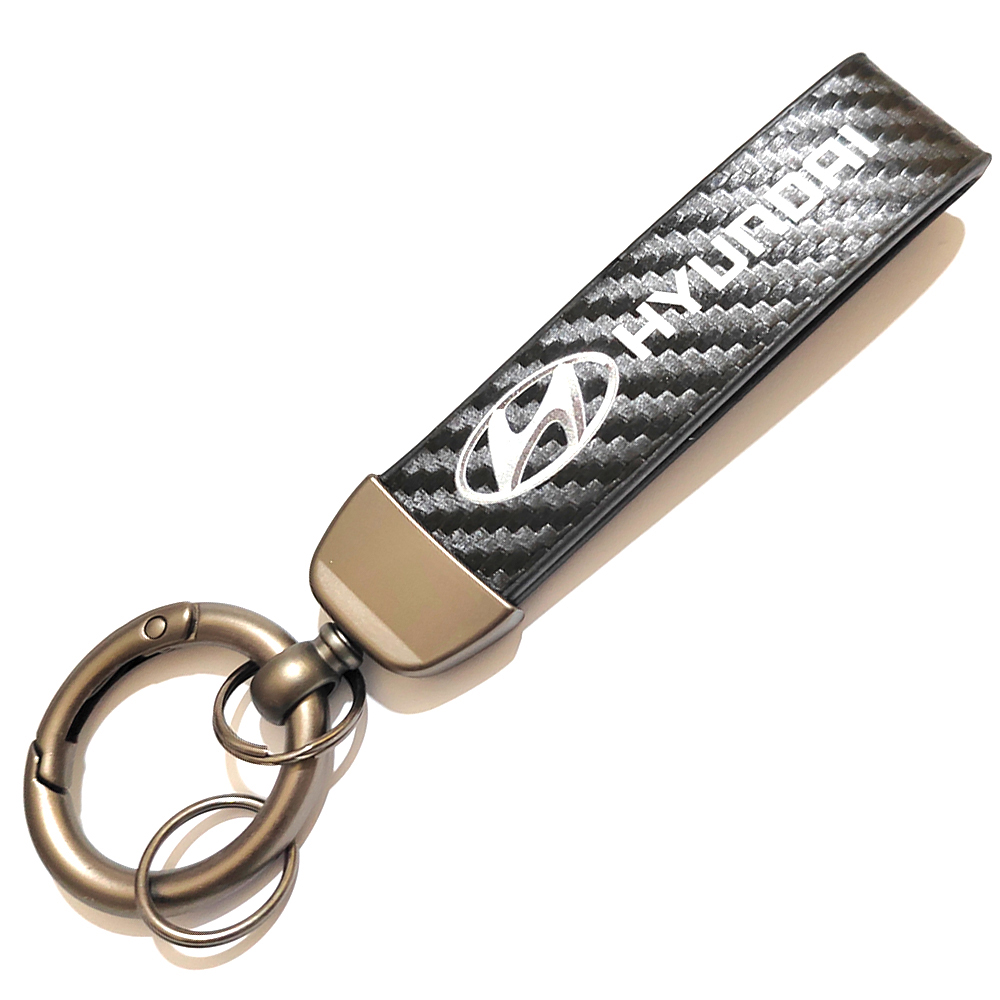 ميدالية وسلسلة مفاتيح سيارة كاربون اسود من الجلد وحلقات معدن مناسبة لمفاتيح السيارة والدراجات النارية ومفاتيح العائلة - متوافقة مع هيونداى