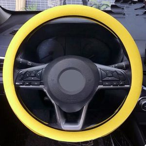 غطاء طارة دركسيون عجلة القيادة ، كفر وجراب سيليكون مطاط مرن ، مضاد للانزلاق، ذات ملمس ناعم ومريح ، مناسب لكل السيارات ، لون اصفر