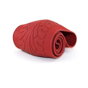 غطاء طارة دركسيون عجلة القيادة ، كفر وجراب سيليكون مطاط مرن ، مضاد للانزلاق، ذات ملمس ناعم ومريح ، مناسب لكل السيارات ، مضلع ، لون احمر نبيتى