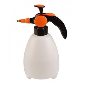 مضخة رش يدوية بمكبس مسدس رش للحديقة وللنباتات والفناء والحشائش وللتنظيف المنزلي ولغسيل السيارات ، متعددة الاستخدامات - لون ابيض مدور 2 لتر