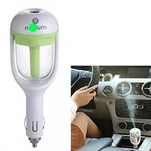 معطر السيارة مرطب هواء للسيارة بخاصية اطلاق الروائح ، فواحة ومعطر جو سيارة الإلكترونية، معطر ، تعمل على منفذ الولاعة بالسيارة ، يعبأ بالعطر المفضل لديك - لون لمونى