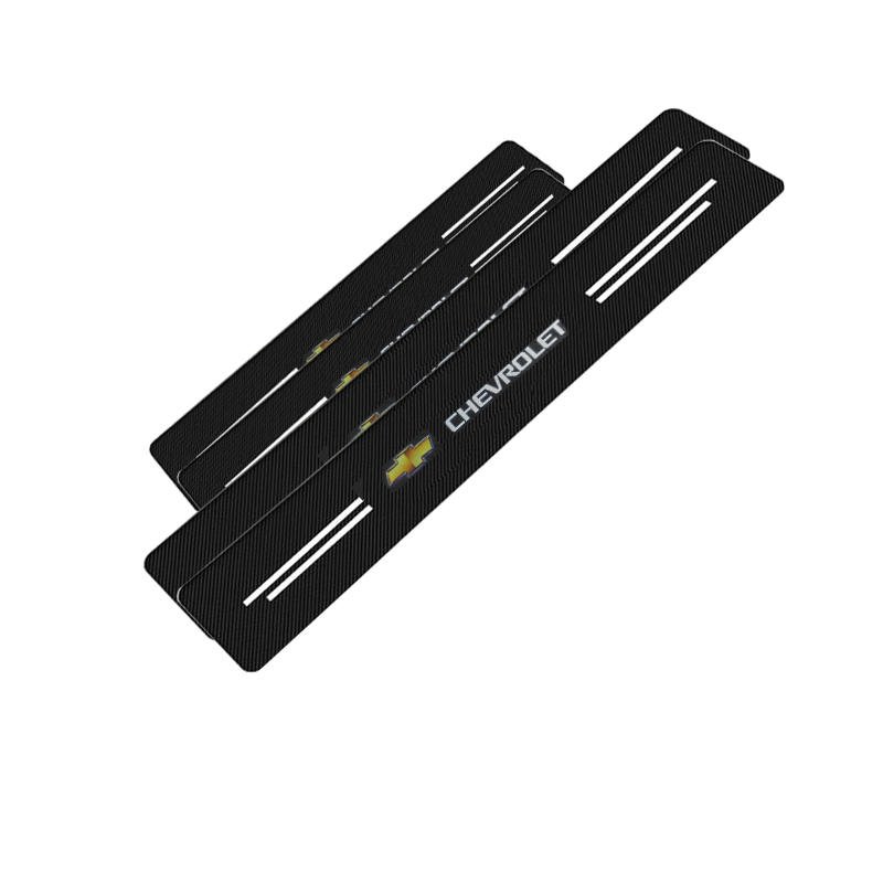 طقم حماية عتبة باب من 4 قطع ، مناسب لابواب السيارات ، من الياف كربونية ، مضاد للخدش ومانع للانزلاق ومقاوم للماء ( مناسب ومتوافق مع شيفرولية ، كود: 9826)